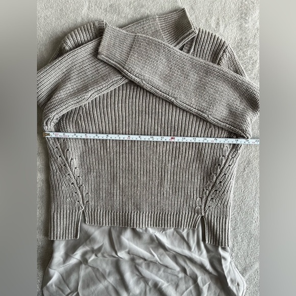 A. Moss Anthropologie Cropped Wool Sweater w/ Silk Lining size S - Picture 8 of 8